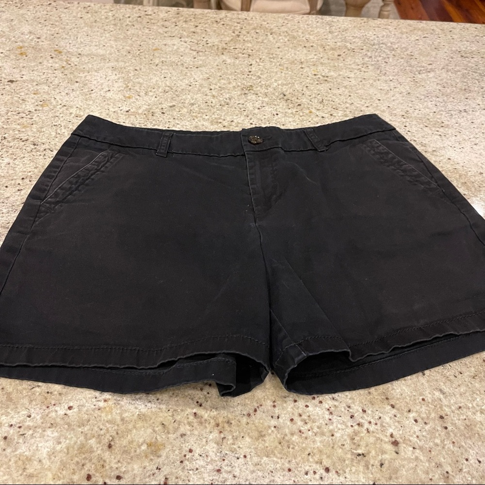 Liz Claiborne Size 12 Black Khaki Shorts with pockets